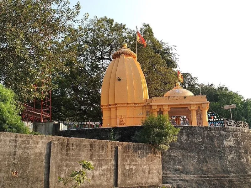 Dhanvantari Samadhi Mandir, Junagadh